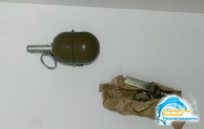 В Киеве рыбак в Днепре выловил гранату