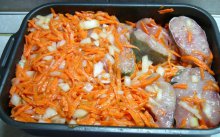 Сом в духовке с морковью